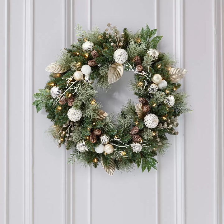 Couronne artificielle décorée à DEL pré-éclairée de 30 po