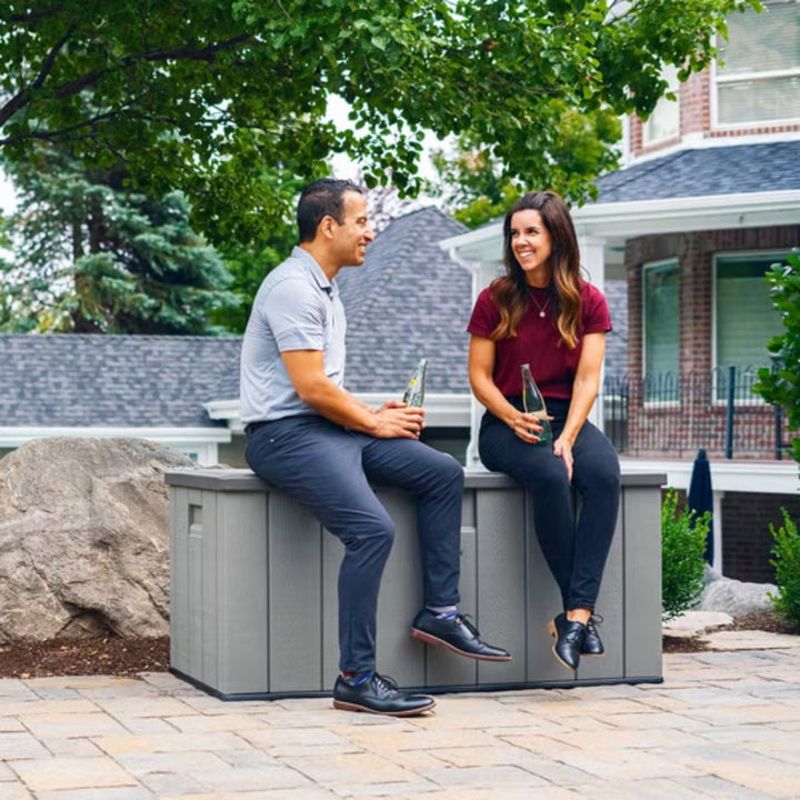Lifetime - Deck storage box 150 gallons