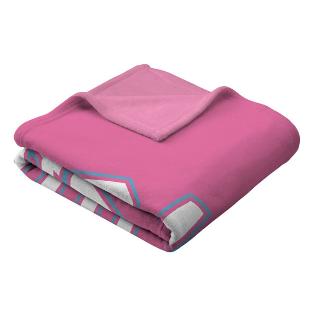 Tim Horton's - Barbie joueuse de hockey PWHL et couverture